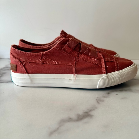 Blowfish Malibu Marley Slip-On Sneakers (8M) - Picture 3 of 9